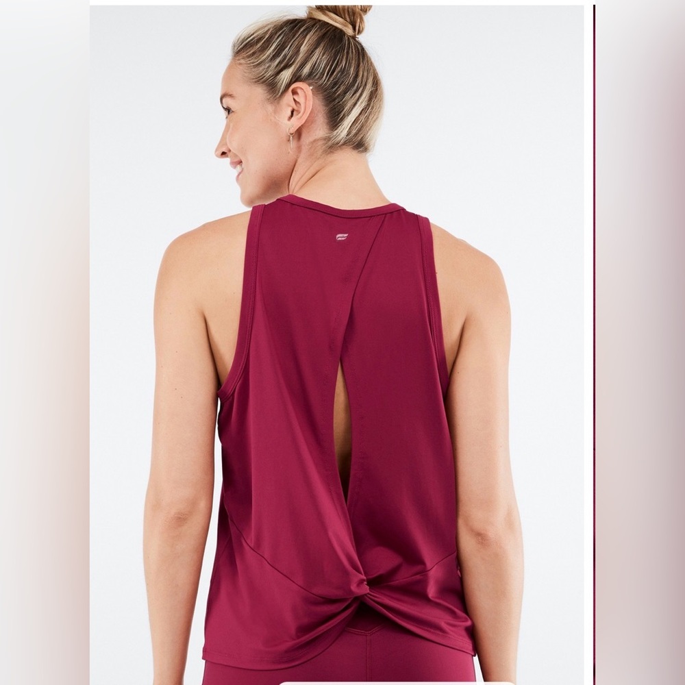 FABLETICS Dry-Flex Twisted Open Back Tank in cherry burst size XL